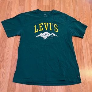 Levi’s short sleeve t-shirt